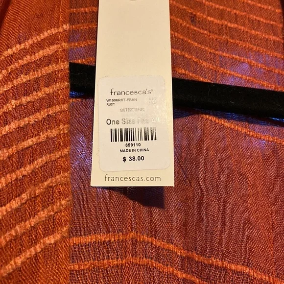 Very cute Kimono one size fits all! From Francesca’s - Picture 4 of 5